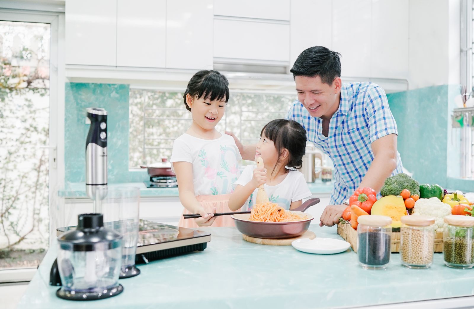 mơ thấy bố đánh con gì